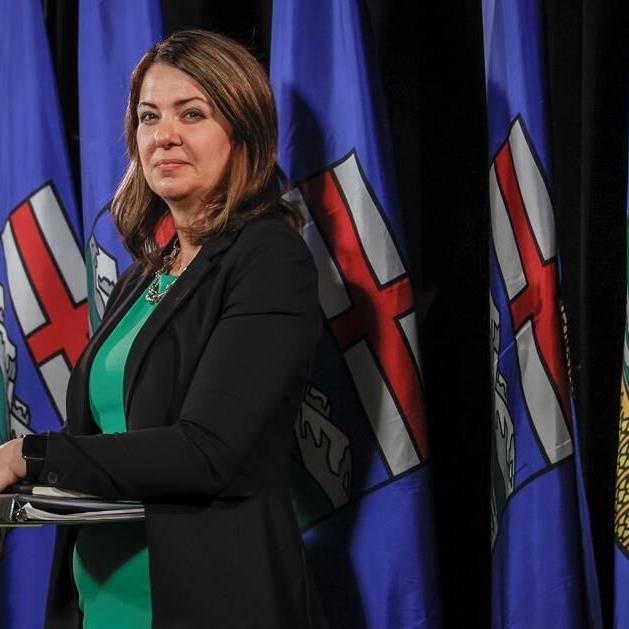 Health care, racism and wildfires: Alberta election campaign nears halfway point